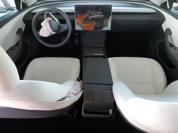 5YJ3E1EA5SF920183 2025 TESLA MODEL 3 - Image 8