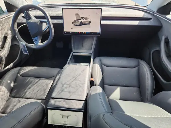 5YJ3E1EA5SF920927 2025 TESLA MODEL 3 - Image 8