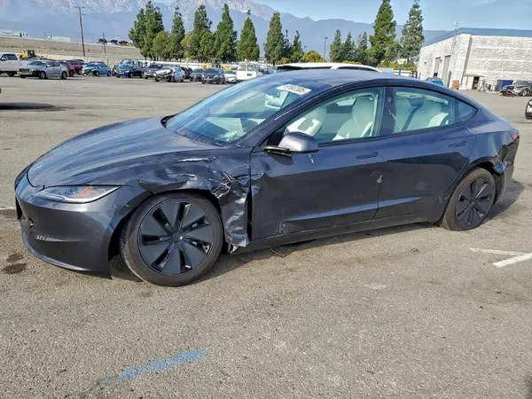 5YJ3E1EA5SF921396 2025 TESLA MODEL 3 - Image 1