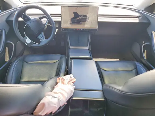 5YJ3E1EA5SF921429 2025 TESLA MODEL 3 - Image 8