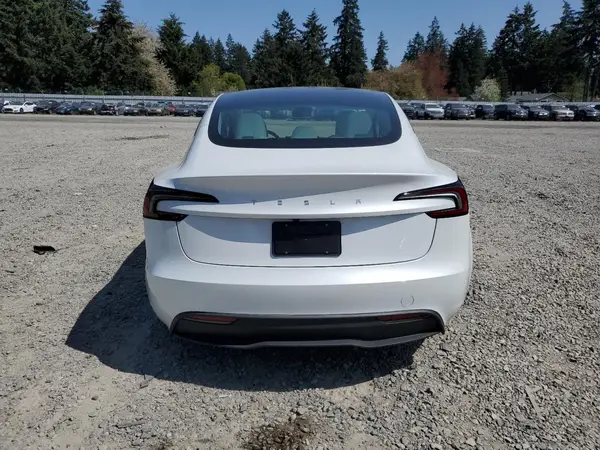 5YJ3E1EA5SF924766 2025 TESLA MODEL 3 - Image 8