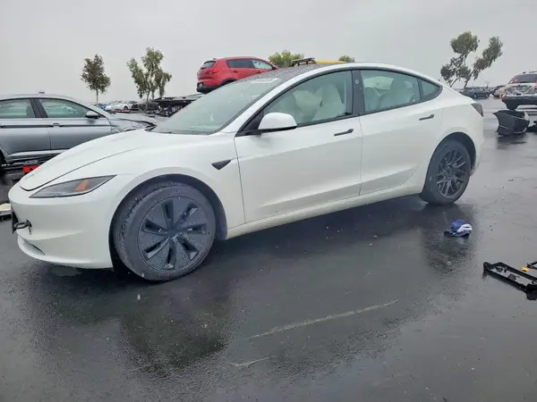 5YJ3E1EA5SF930079 2025 TESLA MODEL 3 - Image 1