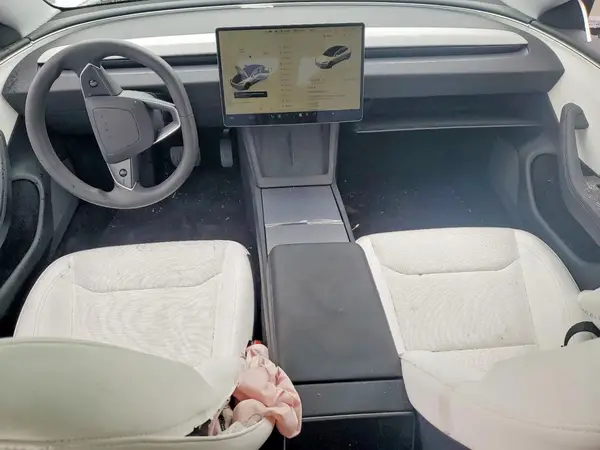 5YJ3E1EA5SF930079 2025 TESLA MODEL 3 - Image 8