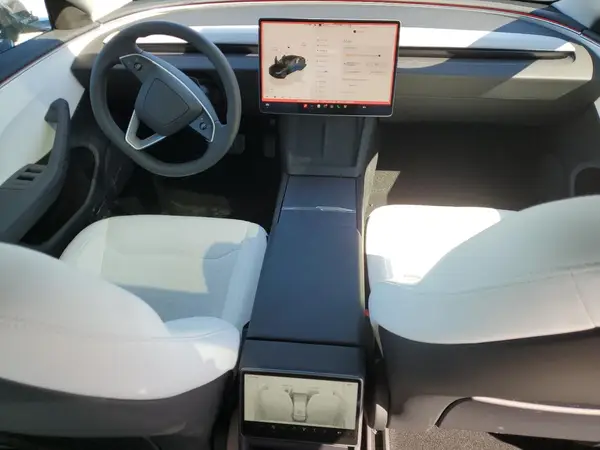 5YJ3E1EA5SF941776 2025 TESLA MODEL 3 - Image 8