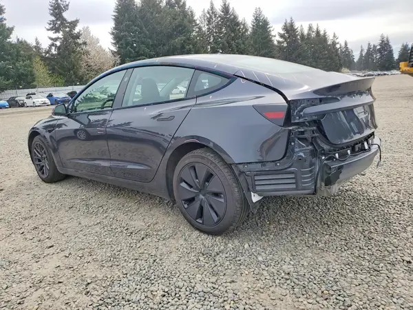 5YJ3E1EA5SF942913 2025 TESLA MODEL 3 - Image 2