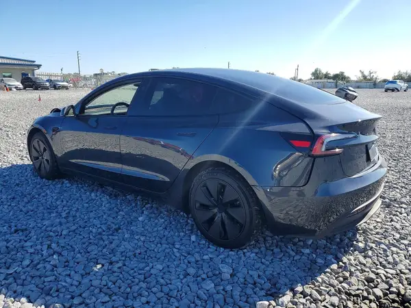 5YJ3E1EA5SF953720 2025 TESLA MODEL 3 - Image 2