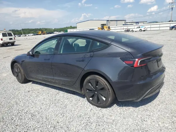 5YJ3E1EA5SF962899 2025 TESLA MODEL 3 - Image 2