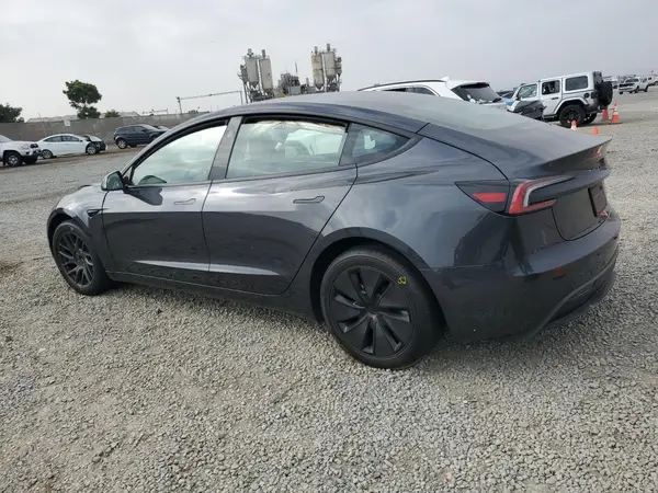 5YJ3E1EA5SF965124 2025 TESLA MODEL 3 - Image 2