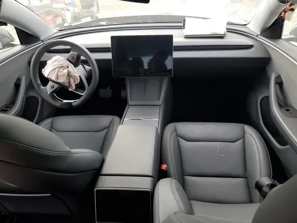 5YJ3E1EA5SF965124 2025 TESLA MODEL 3 - Image 8