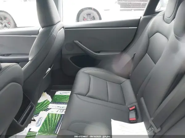 5YJ3E1EA5SF970405 2025 TESLA MODEL 3 - Image 8