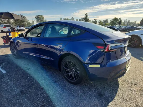 5YJ3E1EA5SF971019 2025 TESLA MODEL 3 - Image 2