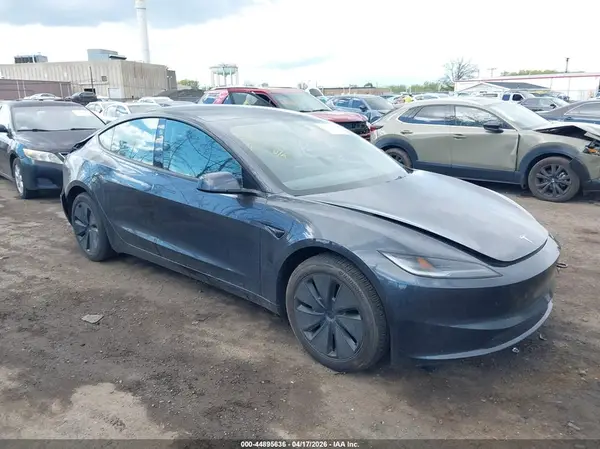 5YJ3E1EA5SF974941 2025 TESLA MODEL 3 - Image 1