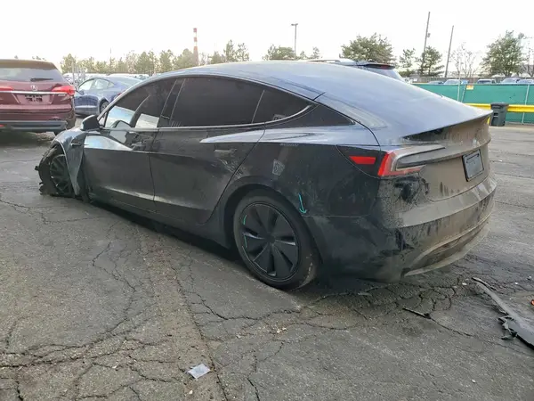 5YJ3E1EA5SF978293 2025 TESLA MODEL 3 - Image 2