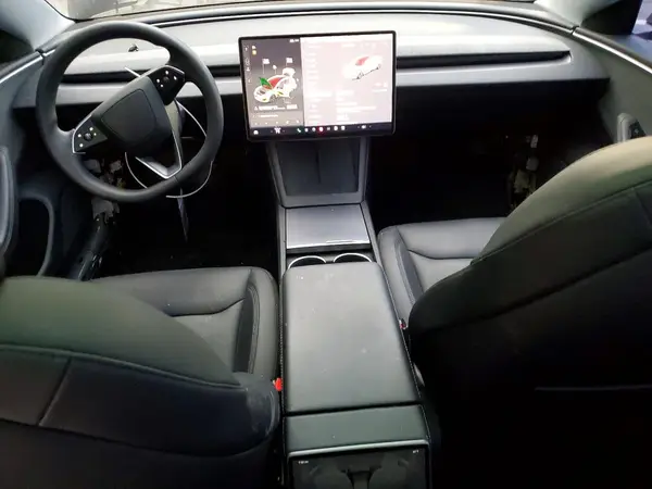 5YJ3E1EA5SF978293 2025 TESLA MODEL 3 - Image 8