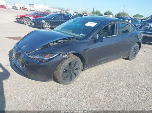 5YJ3E1EA5SF982988 2025 TESLA MODEL 3 - Image 2