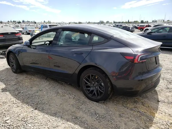 5YJ3E1EA5SF983350 2025 TESLA MODEL 3 - Image 2