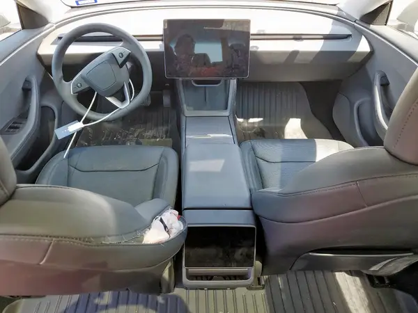 5YJ3E1EA5SF983929 2025 TESLA MODEL 3 - Image 8