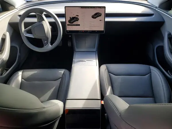 5YJ3E1EA5SF987480 2025 TESLA MODEL 3 - Image 8