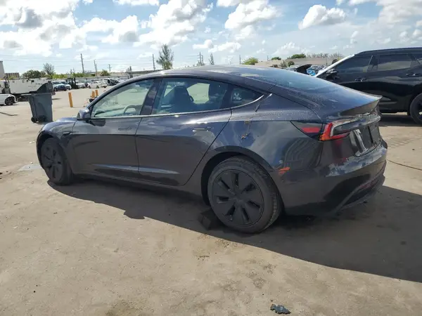 5YJ3E1EA5SF987625 2025 TESLA MODEL 3 - Image 2
