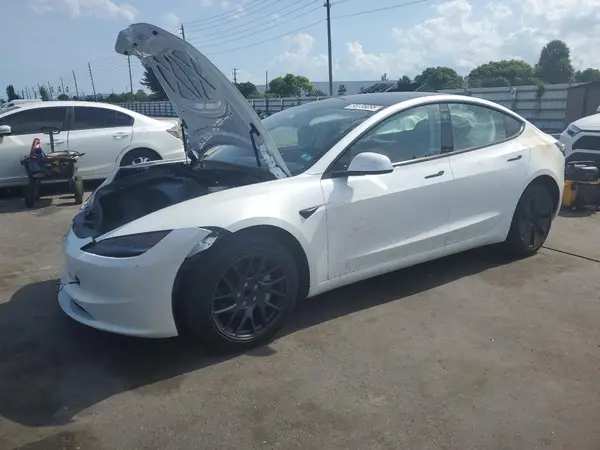 5YJ3E1EA5SF989827 2025 TESLA MODEL 3 - Image 1
