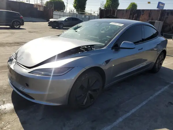 5YJ3E1EA5SF991884 2025 TESLA MODEL 3 - Image 1