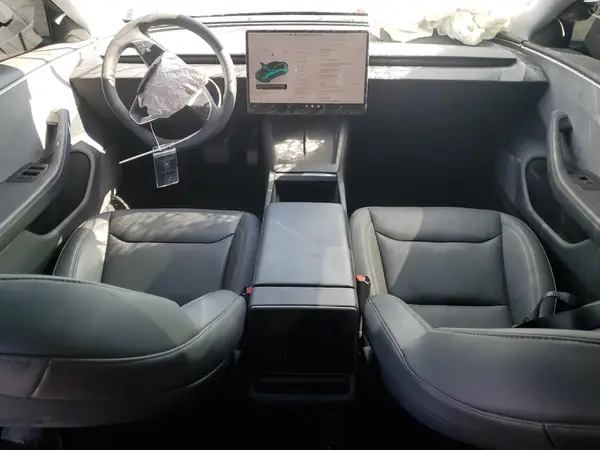 5YJ3E1EA5SF991884 2025 TESLA MODEL 3 - Image 8