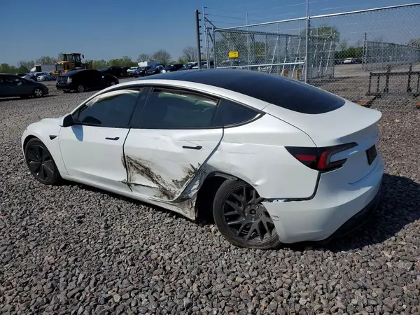5YJ3E1EA5SF992341 2025 TESLA MODEL 3 - Image 2