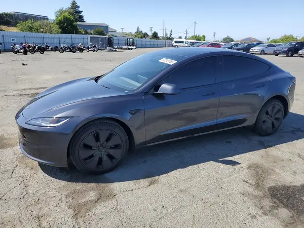5YJ3E1EA5SF994445 2025 TESLA MODEL 3 - Image 1