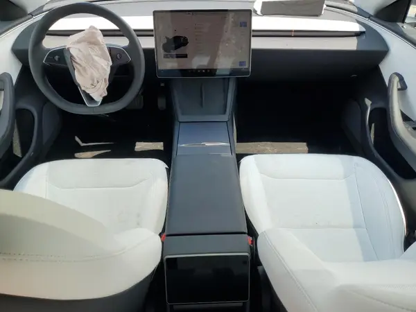 5YJ3E1EA5SF996941 2025 TESLA MODEL 3 - Image 8