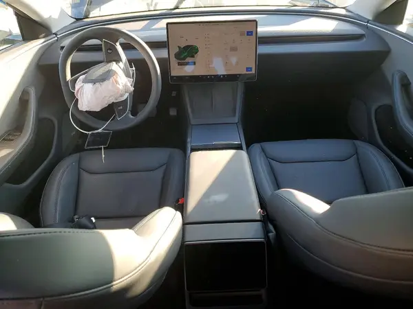 5YJ3E1EA5SF999919 2025 TESLA MODEL 3 - Image 8