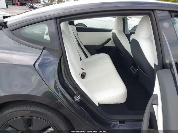 5YJ3E1EA5TF126446 2026 TESLA MODEL 3 - Image 8