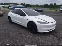 5YJ3E1EA5TF127421 2026 TESLA MODEL 3