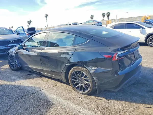 5YJ3E1EA5TF130433 2026 TESLA MODEL 3 - Image 2