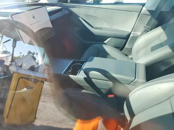 5YJ3E1EA5TF130433 2026 TESLA MODEL 3 - Image 8