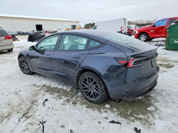 5YJ3E1EA5TF135308 2026 TESLA MODEL 3 - Image 2