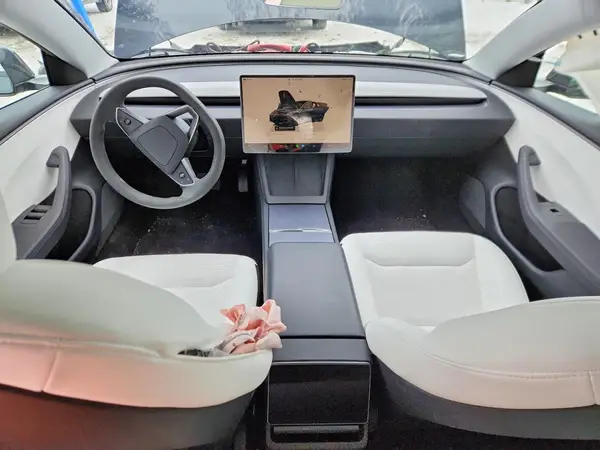 5YJ3E1EA5TF135308 2026 TESLA MODEL 3 - Image 8