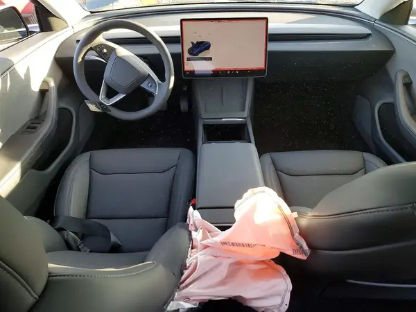 5YJ3E1EA5TF145367 2026 TESLA MODEL 3 - Image 8