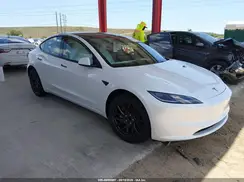 5YJ3E1EA5TF160838 2026 TESLA MODEL 3