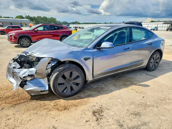 5YJ3E1EA5TF162993 2026 TESLA MODEL 3 - Image 1