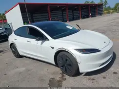 5YJ3E1EA5TF172410 2026 TESLA MODEL 3