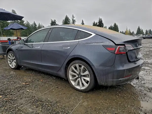 5YJ3E1EA6HF002421 2017 TESLA MODEL 3 - Image 2