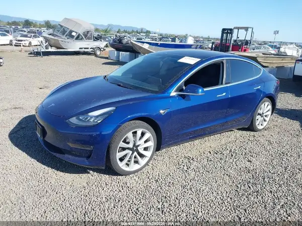 5YJ3E1EA6JF004711 2018 TESLA MODEL 3 - Image 2