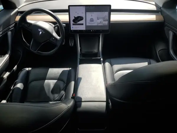 5YJ3E1EA6JF004949 2018 TESLA MODEL 3 - Image 8