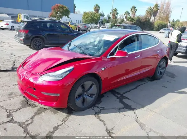 5YJ3E1EA6JF005356 2018 TESLA MODEL 3 - Image 2