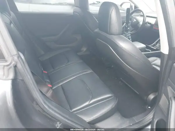 5YJ3E1EA6JF006832 2018 TESLA MODEL 3 - Image 8