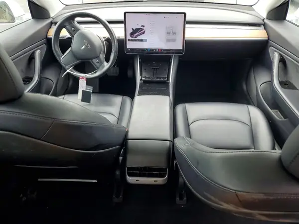 5YJ3E1EA6JF007477 2018 TESLA MODEL 3 - Image 8