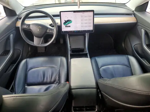 5YJ3E1EA6JF007883 2018 TESLA MODEL 3 - Image 8