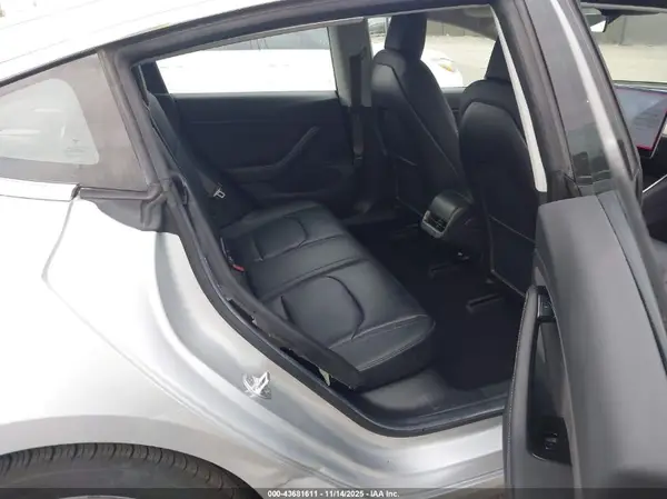 5YJ3E1EA6JF007897 2018 TESLA MODEL 3 - Image 8