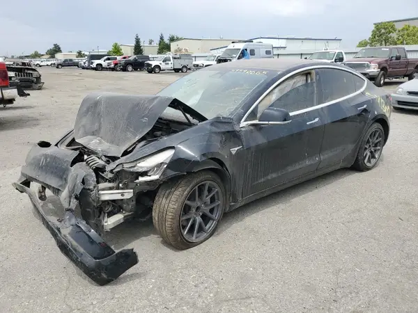 5YJ3E1EA6JF008466 2018 TESLA MODEL 3 - Image 1