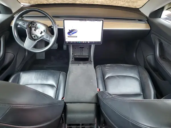 5YJ3E1EA6JF009715 2018 TESLA MODEL 3 - Image 8